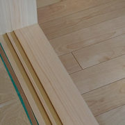 和室敷居コーティング作業中