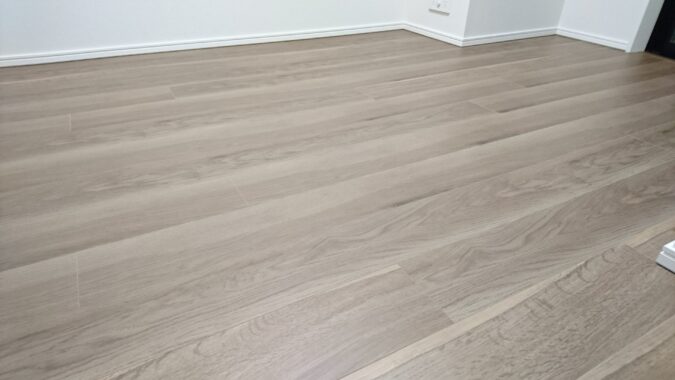 施工前のフローリング