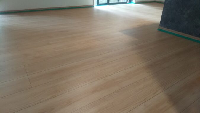 泉区フロアコーティング施工前