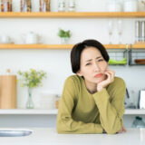 フロアコーティングで失敗・後悔しないために｜よくあるトラブルと口コミから学ぶポイント